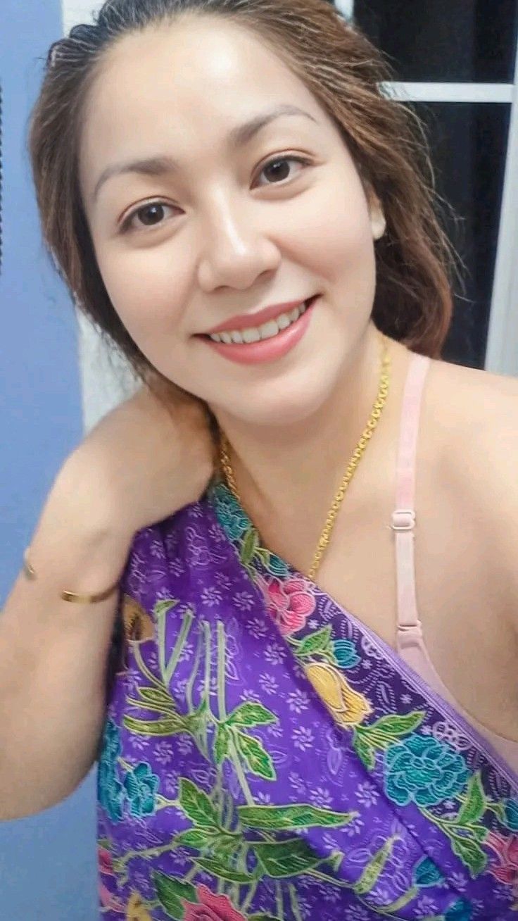 Indonesian Viral Hijab Tatapan Membara, Hasrat Tak Terbendung Janda Top Global