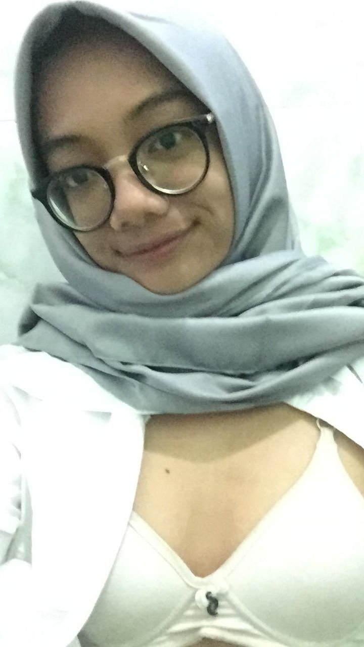 Ibu Viral Sma 2026 Terbaru Abg Indo Bu Dokter Ukhti Solehah Wiwik Rekan Sejawat Jadi Pusat Perhatian Global Trending Top 10 New